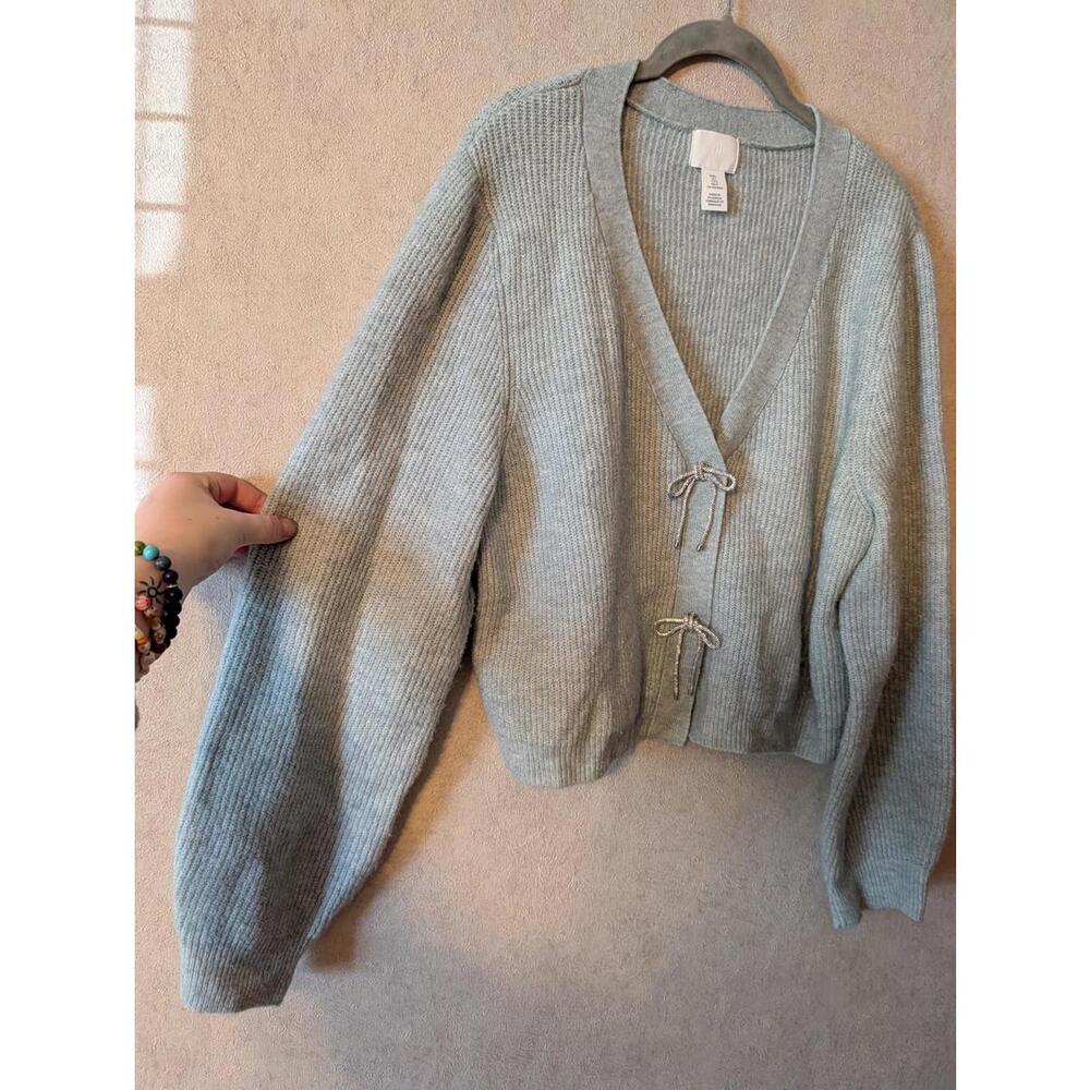 H&M sage green beaded bow button cardigan sz L - Picture 3 of 6